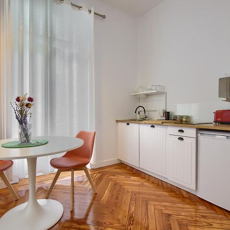 Mezzanine Orange Apartment Madrid Luaran gambar