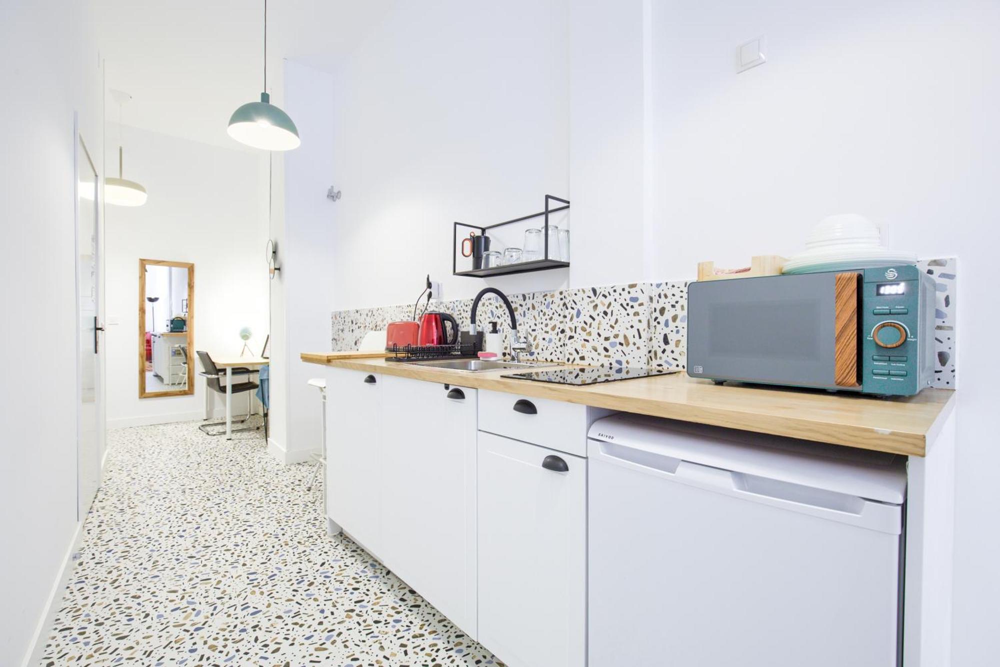 Mezzanine Orange Apartment Madrid Bilik gambar