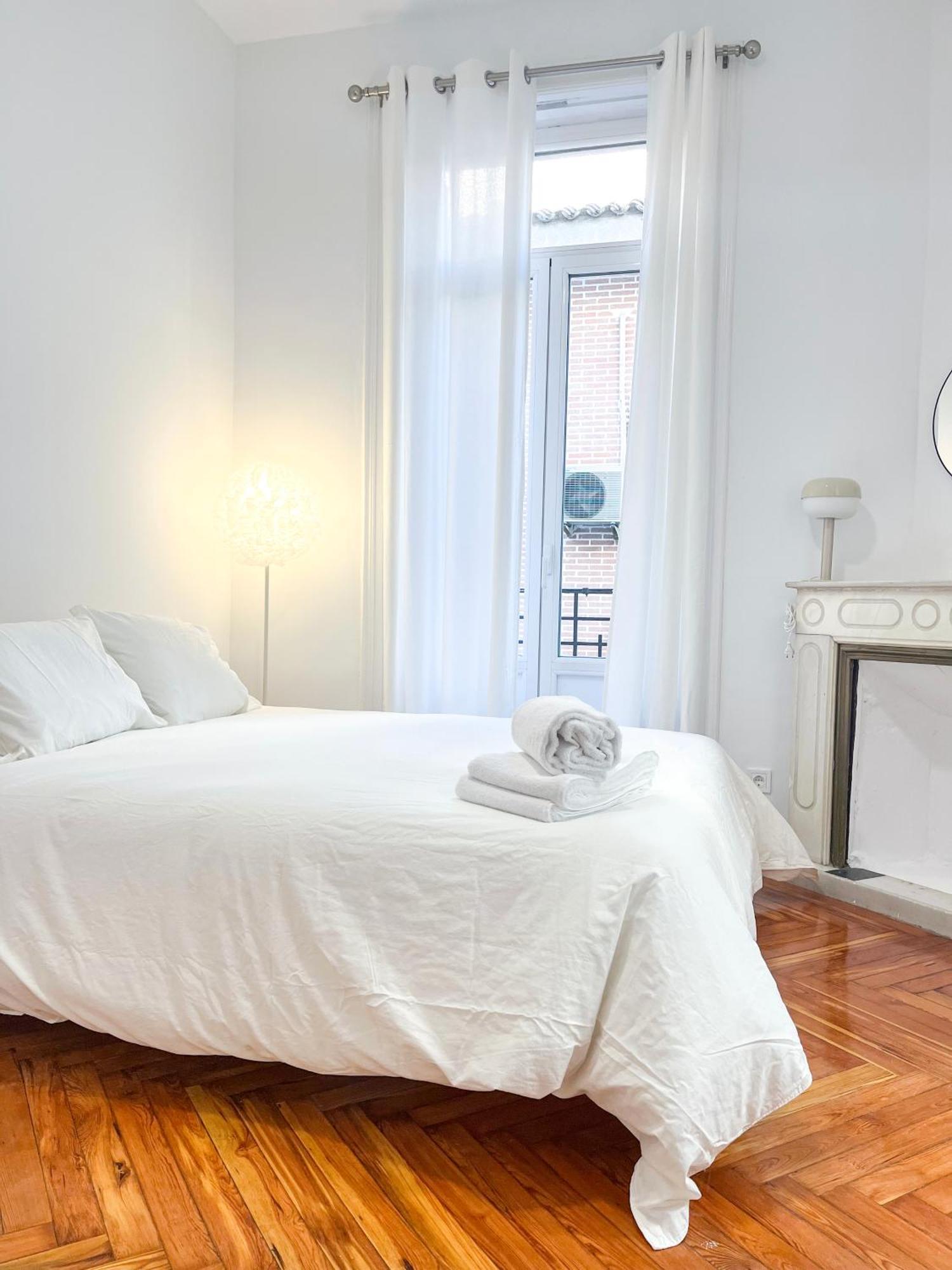 Mezzanine Orange Apartment Madrid Luaran gambar